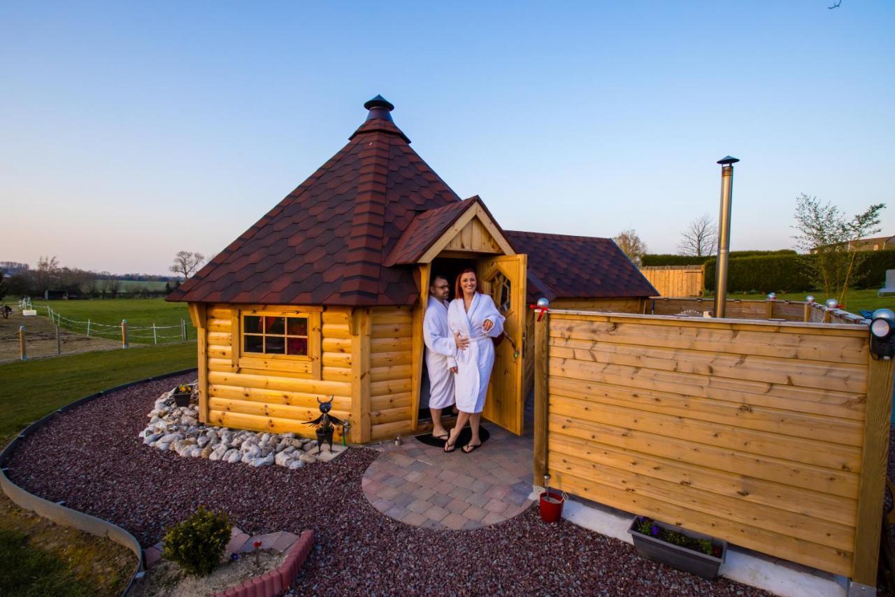 Kota Scandinave Avec Son Bain Nordique Privatif - Gite Du Moulin 62130 Pierremont 外观 照片